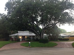 4 Michael Rd, Sewalls Pt, FL 34996