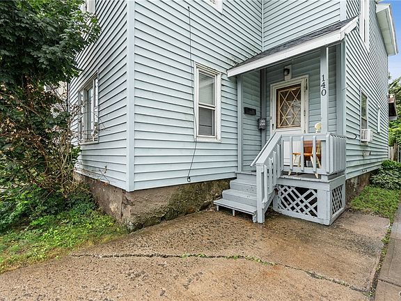 4th image of 140 E Orchard St