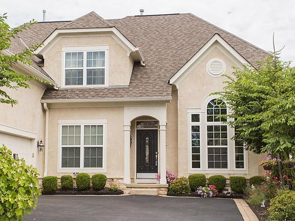 2nd image of 8992 Portofino Pl