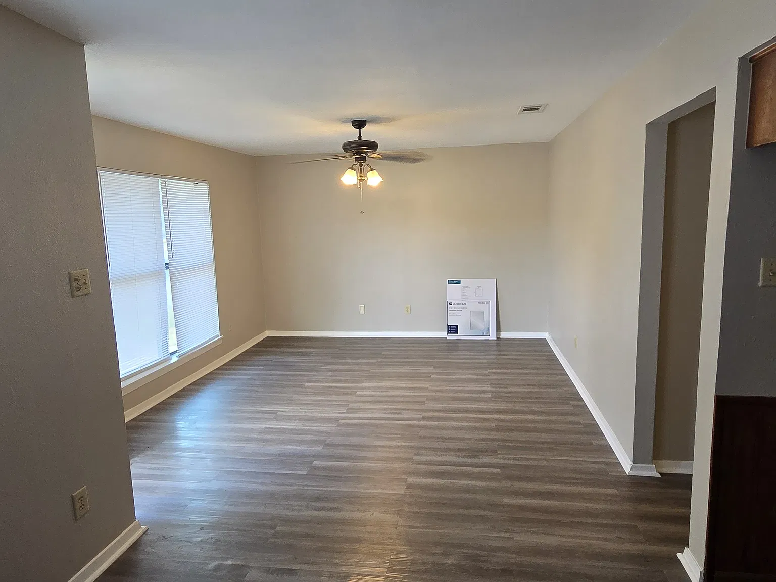 2 bed, $875 — Photo 2