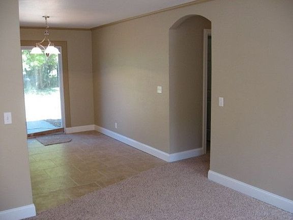 4th image of 5531 Auburn Ave