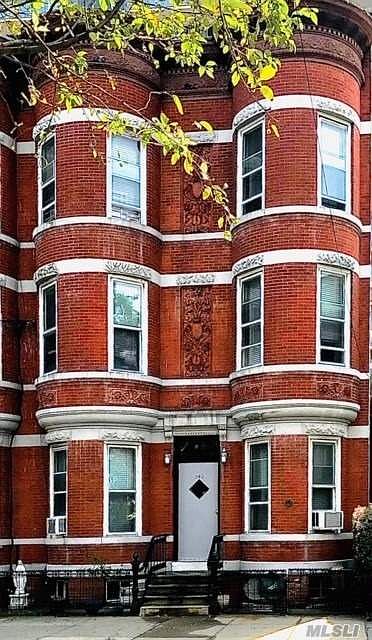 1st image of 542 51st Ave