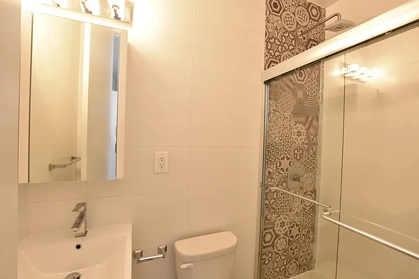 Rented by Clove Realty LLC | media 21