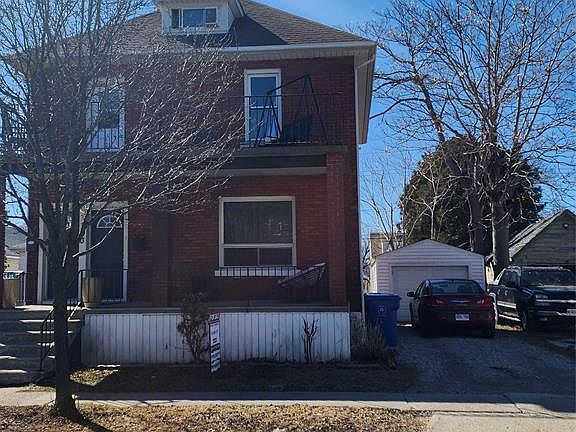 3rd image of 853 Pillette Rd