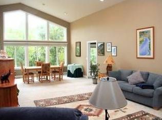 1860 Ridgehollow Dr, Bountiful, UT 84010