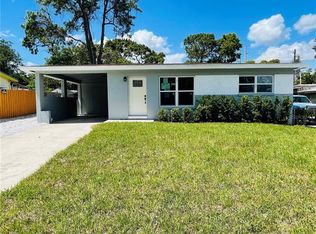 719 E Spruce St, Tarpon Springs, FL 34689