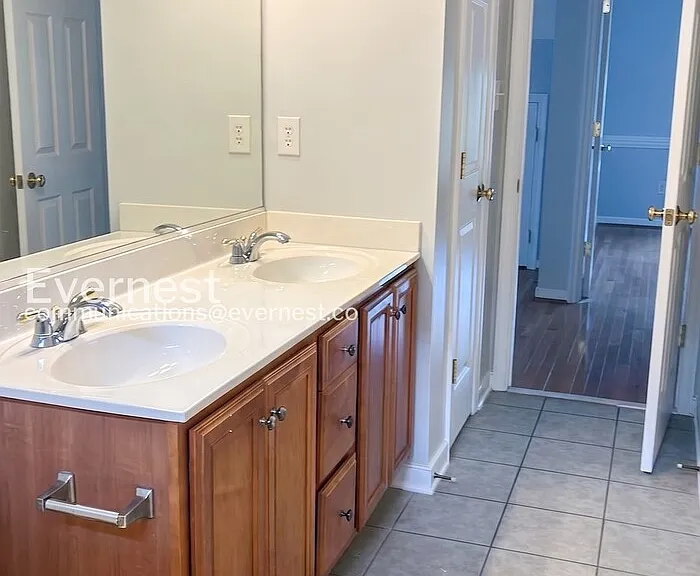 13901 Riverdowns North Ct — Photo 21