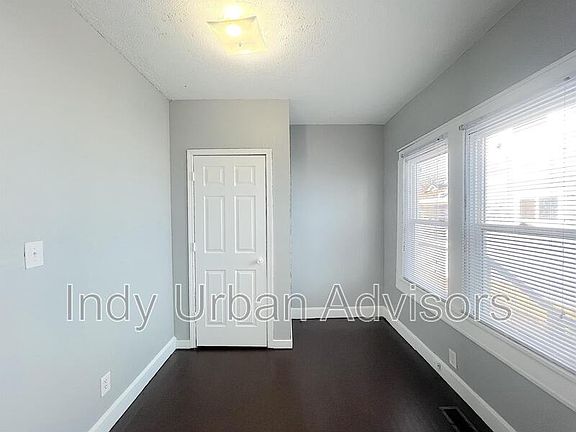 5th image of 1935 N Adams St