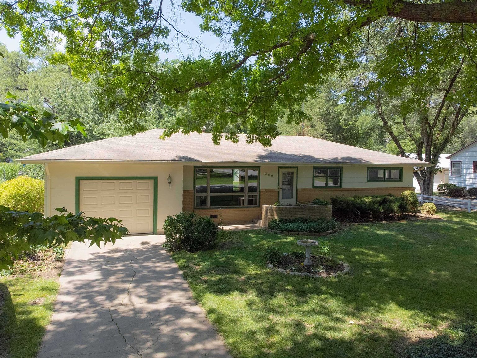 200 W 23rd St, North Newton, KS 67117 Zillow