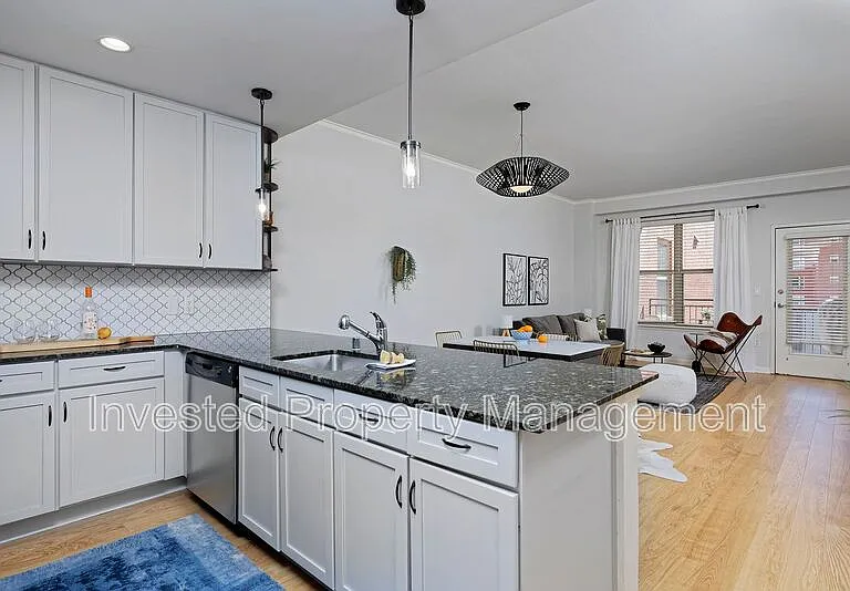1975 N Grant St #610 — Photo 3