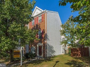 2451 Old Silo Ct, Herndon, VA 20171