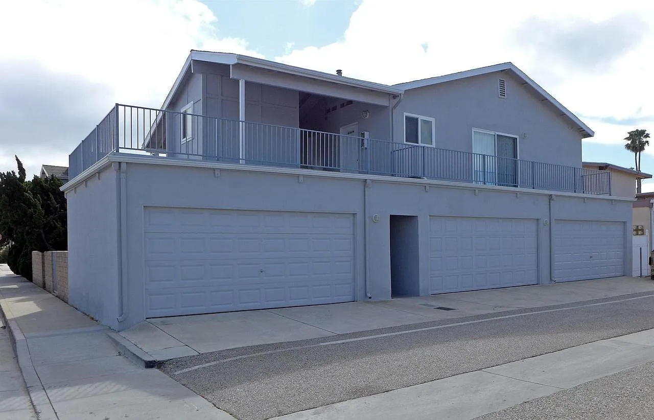 4903 Nautilus St — Photo 3