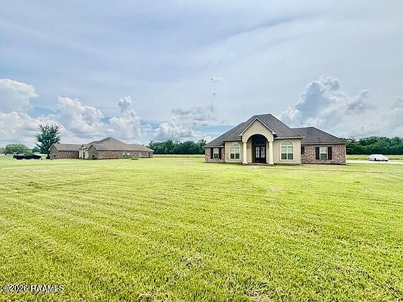 3rd image of 1063 Pecan Ridge Dr