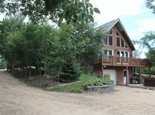 750 Grove St, Minnesota Lake, MN 56068