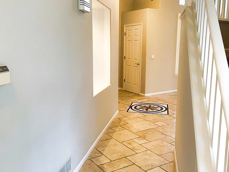 6832 Poppy Ct — Photo 8
