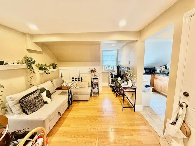 2 Derne St #5