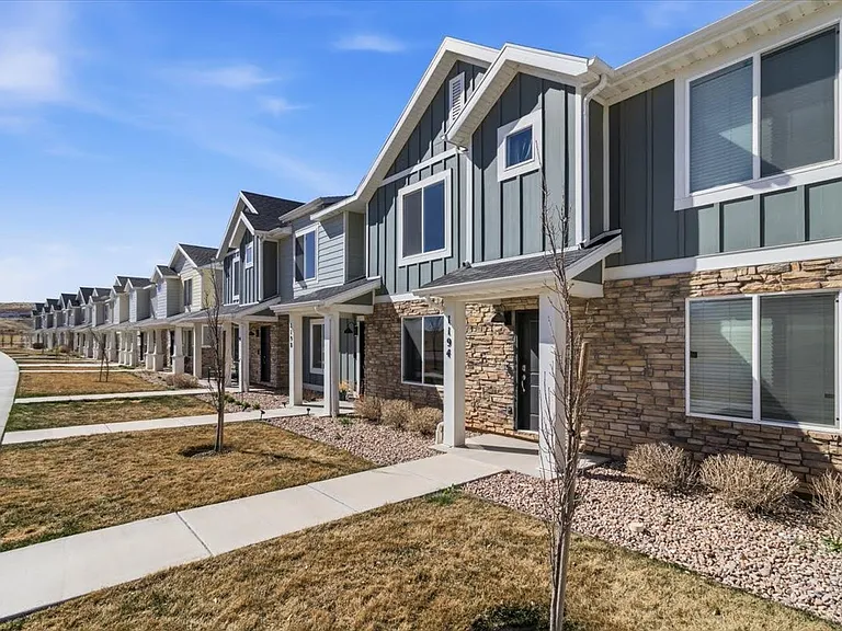 1194 W Summit Ridge Pkwy — Photo 33