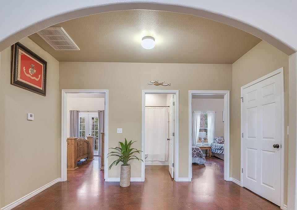 1st image of 158 Teak Ln
