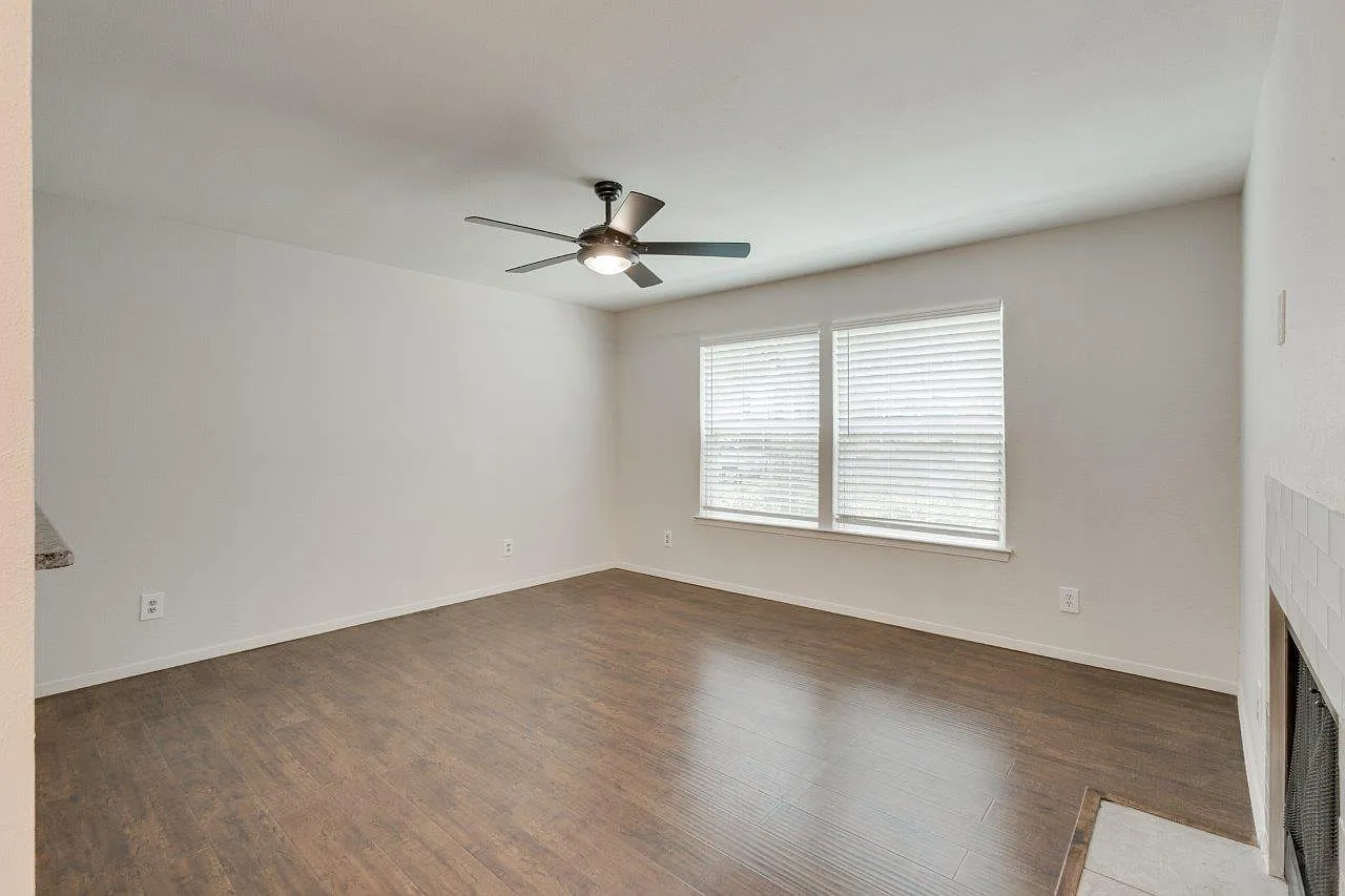 5300 Keller Springs Rd — Photo 3