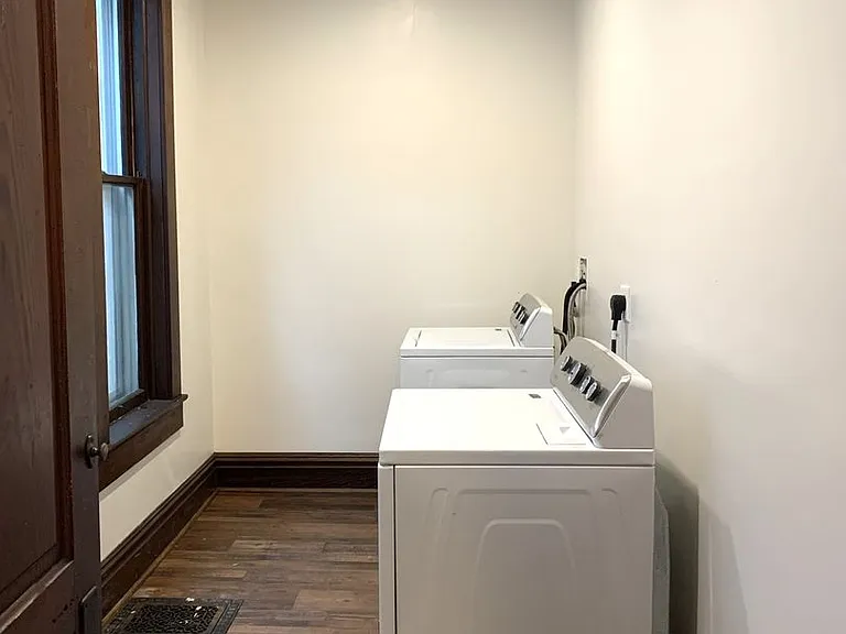 577 Lincoln Way E — Photo 19