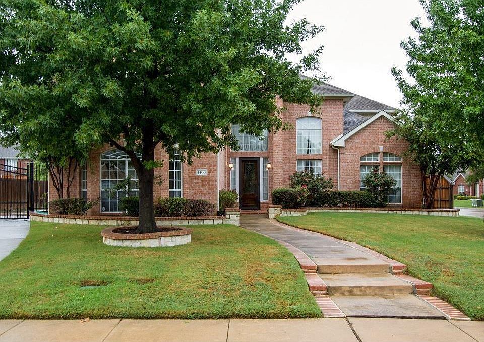 1st image of 1400 Ector Dr
