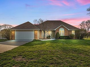 2231 SW Auburn Rd, Topeka, KS 66614