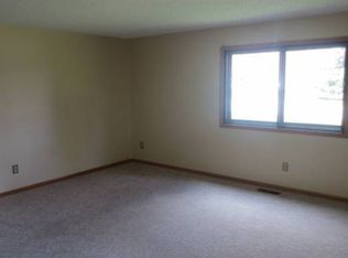 38 125th Ln NW, Coon Rapids, MN 55448