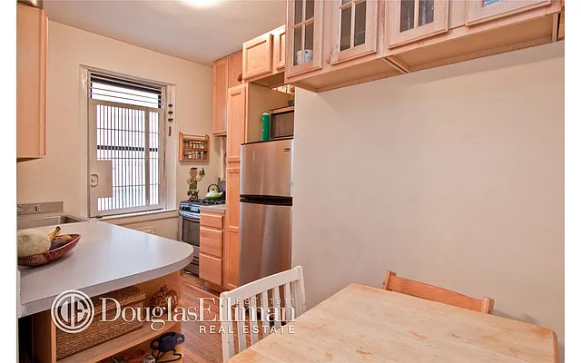 Sold by Douglas Elliman | media 8