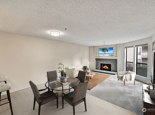 15255 Sunwood Blvd APT A32, Tukwila, WA