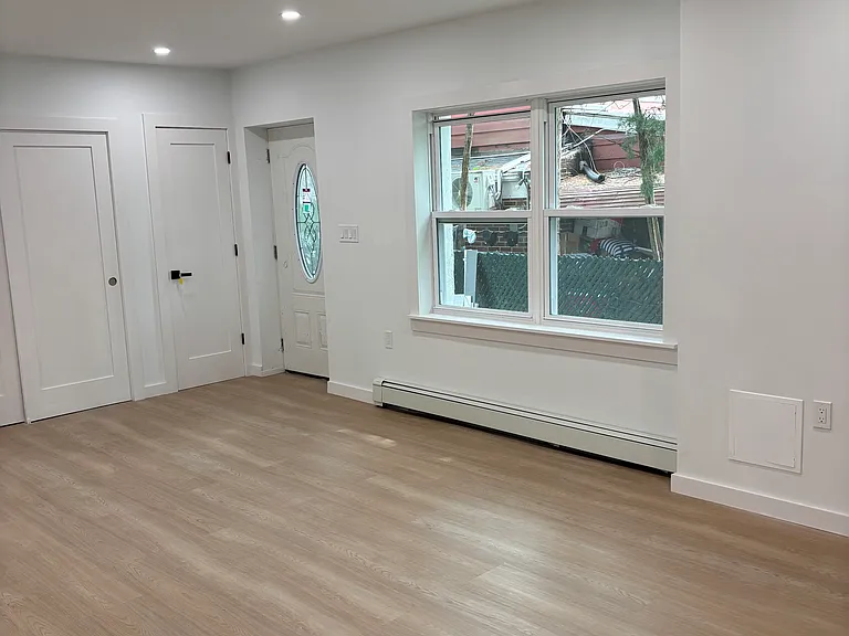 224 Edgewood Ave #1 — Photo 7