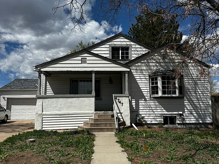 4747 S Acoma St — Photo 1