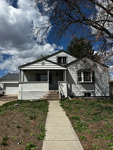 4747 S Acoma St Photo 1
