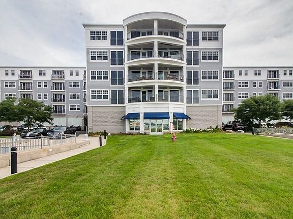 4th image of 550 Pleasant St Ste 408