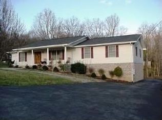 632 Ridgefield Rd, Elizabethton, TN 37643