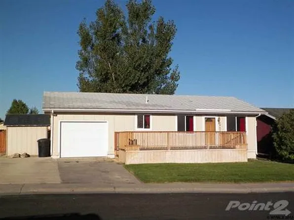 2952 Pheasant Dr, Casper, WY 82604