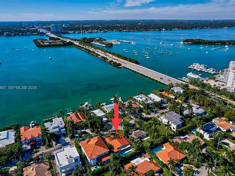 7711 Miami View Dr — Photo 36