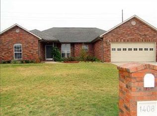 1408 Berkshire Pl, Shawnee, OK 74804
