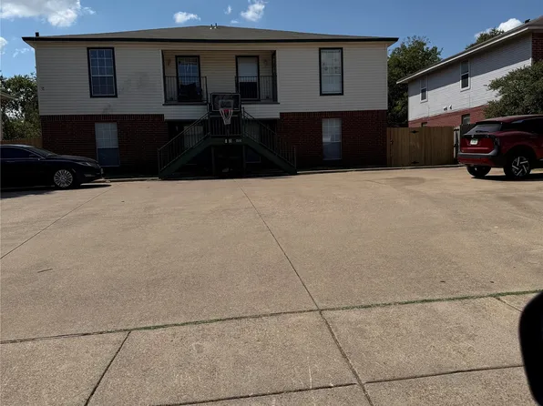 613 Race St, Crowley, TX 76036