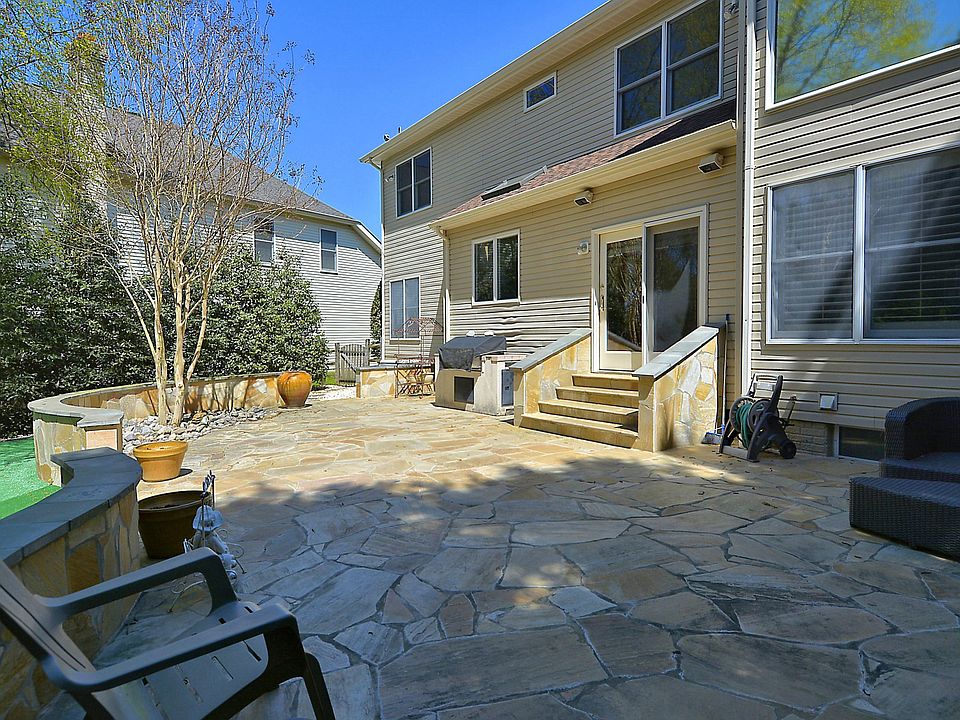 1st image of 10200 Daphney House Way