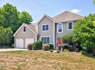 1621 Oakmont Dr, Williamsport, PA 17701