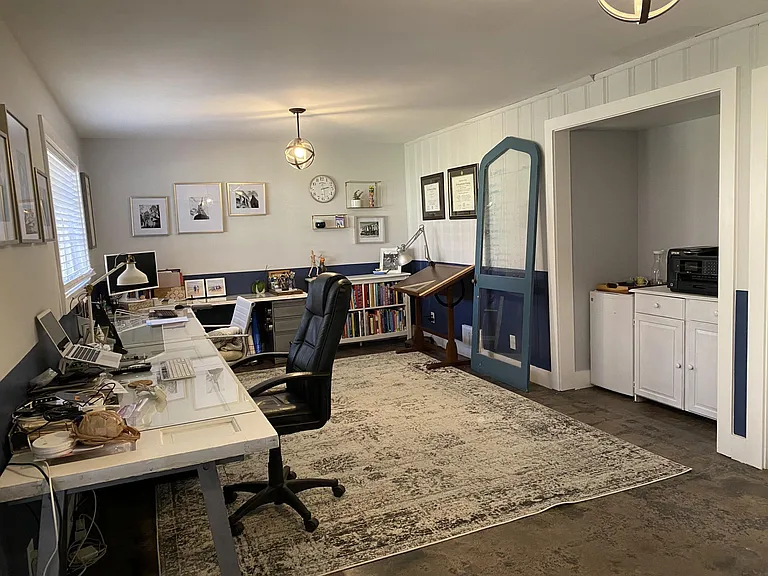 4975 Lake Forrest Dr — Photo 13