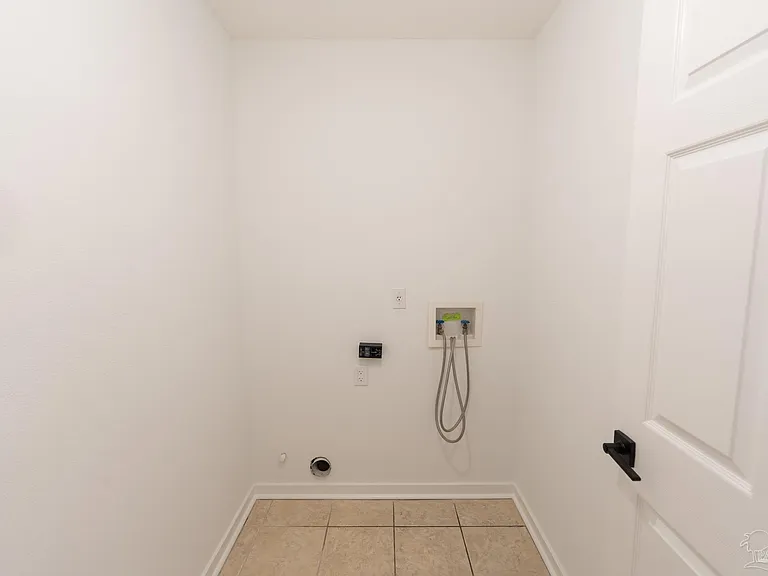 315 Mirabelle Dr — Photo 19