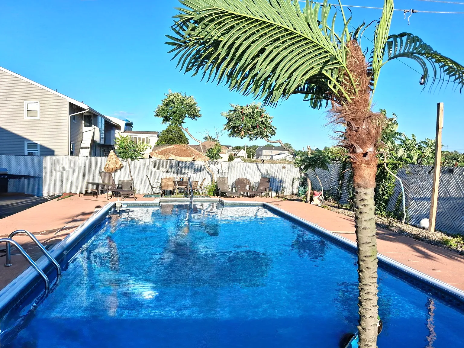 3 bed, 1900 sqft, $4,500 — Photo 3