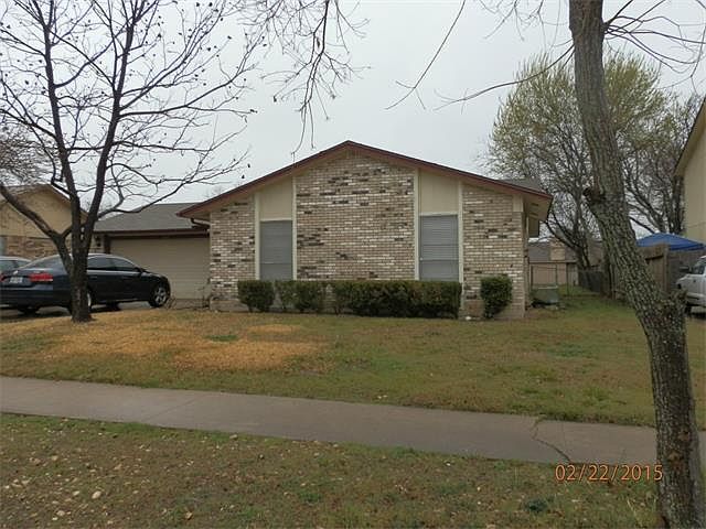 1st image of 2410 Botanical Dr
