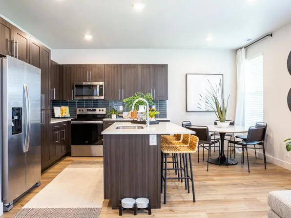 Drexler Townhomes at Holbrook Farms