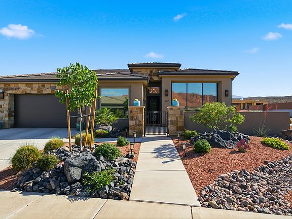 2nd image of 517 W Palo Verde Way