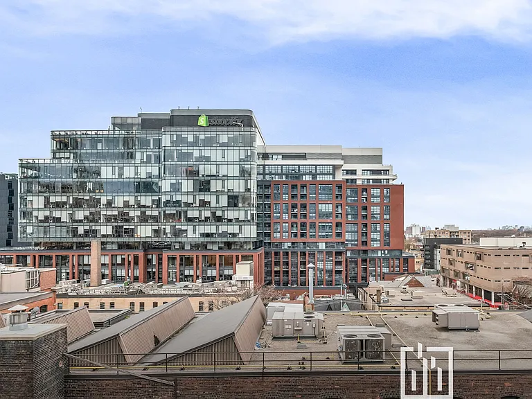 461 Adelaide St W #916 — Photo 31