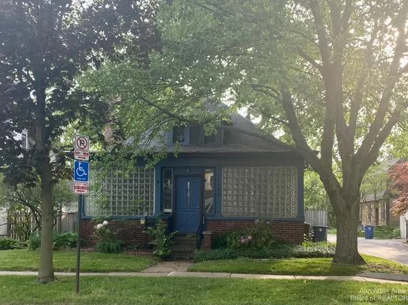 1122 Olivia Ave, Ann Arbor, MI 48104