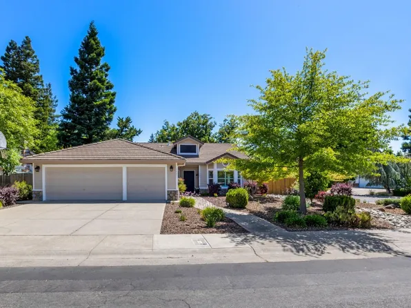 7427 Rio Mondego Dr, Sacramento, CA 95831