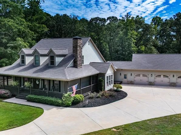 225 Thrash Rd, Lagrange, GA 30241